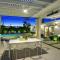 Ultra-Chic, Mid-century- Resort Style Pool, Spa & Fire Pit 2BD/2BTH in Movie Colony