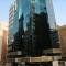 Partition Room With Window Near MOE Metro - Dubaj