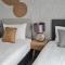 SHM Stays Leicester. Newly Renovated!! 15 min drive from City Centre, University. 9 min Drive to Leicester City Stadium, 5 min drive to M1 & M69. 2 min walk to bus stop. - 莱斯特