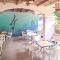 Premium 2BHK -10 min to GOI airport & beach -Pool access -Balcony with city view - Dabolim