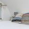 Jaccuzzi Romantic Suite in Firostefani,sea view! - Fira