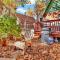 Apres Chalet Retreat~ Hot Tub~ Relax Away Cottage~