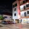 2 Bed Apartment - Wifi Aircon Balcony