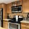 Perfect family 2-bed Condo with hot tub