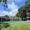 Stylish & Modern Hamptons Cape with Saltwater Pool-5 min to Beach - خلجان هامبتون