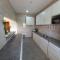 Modern, fully equipped 1-bed Apt
