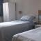 Seafront apartment, ground floor, free parking - Newcastle