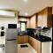 New Big Cozy 3 Bedroom House Blue