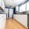 Malvern - Beautiful 2 bed upper flat Ideal for Contractors Free Parking - Саут-Шилдс