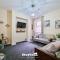 Spacious 5br Home In Leafy Withington
