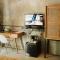 East room at Semadi Living