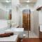 SaffronStays Mosaic - 4 Bedroom Heritage Villa With Large Lawns In Khandala