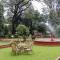 SaffronStays Mosaic - 4 Bedroom Heritage Villa With Large Lawns In Khandala