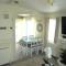 Golden palm : Vogue 6 Berth, Central Heated, Enclosed Veranda