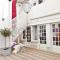 Hotel Eiffel Segur