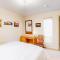Shimmering Summit Hideaway