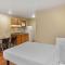 Extended Stay America Select Suites - Kansas City - South - I-49