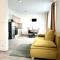 Sky Apartments 512