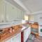 Charming Old Farmhouse in Libby: Pets Welcome!