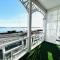 Flat 4 Marine Parade House, 1 East Cliff- Next to Dover Port, White Cliffs, Beach, Castle