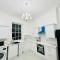 Flat 4 Marine Parade House, 1 East Cliff- Next to Dover Port, White Cliffs, Beach, Castle