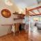 Fuller Holidays - Belongil Beachside Cottage