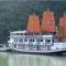 Royal Palace Cruise