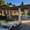 VILLA 4* avec PISCINE dans le bas du village de BORMES les MIMOSAS