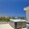 Seaview Luxury Villa Jacuzzi & Pool! 2 Min Beach
