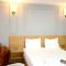 Waves hotel