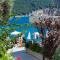 Ilianthos Apartments & Rooms