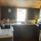 Log Cabin in the City with hot tub - Culloden
