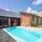 12 Hóspedes - Piscina Àgua Salgada e Área Gourmet