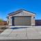 Bullhead City Home Central AandC and Pool Access - بولهيد سيتي