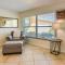 Pet-Friendly Englewood Home - 4 Mi to Beach!