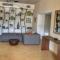 2-Bed Designer Apartment Sleeps 4 Resort pool