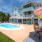 Semi-Oceanfront, Close to Beach, Private Pool, Rec Room, PI13, Oceans 13