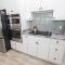 Oceanside, 8 BRs, Private Pool, Hot Tub, Close to Beach Access, PI62, Jewel of the Isle