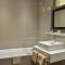 Cresta Rileys Hotel