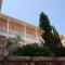 Ionis Hotel