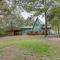 A-Frame Cottage with Deck about 5 Mi to Lake Bastrop! - Bastrop