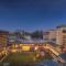 Radisson Collection Hotel & Spa, Riverfront Srinagar - Šrínagar