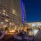 Luxury Highrise in Midtown - Skyline Views and Chic Decor