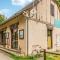 Pet Friendly stacaravan In Conques En Rouergue With House A Panoramic View - Conques-en-Rouergue