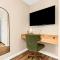 Newly Renovated Flat near Downtown Roseville