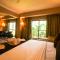 Neelam the Glitz