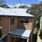 Modern 3-bedroom Katoomba townhouse (nature view) - Katoomba