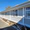 The Headland Lodge Gisborne Group Stay - up to 14 guests - Muriwai