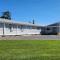 The Headland Lodge Gisborne Group Stay - up to 14 guests - Muriwai