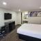 Travelodge by Wyndham Buena Park - Buena Park